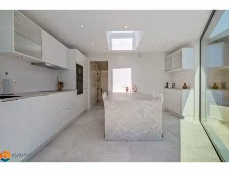 prachtig vernieuwde bungalow te schriek