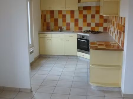 f3 lumineux de 73m² + garage
