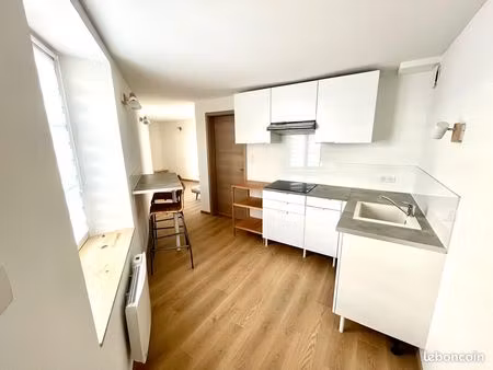 t2 bis meublé 32m² - rénové à neuf - remiremont centre