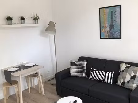 à louer – appartement 2 pièces meublé de 32 m² à vanves - rez de chaussée