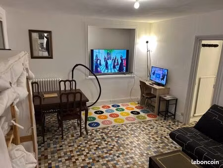 studio f1 meublé