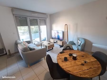 appartement t2 en résidence avec garage