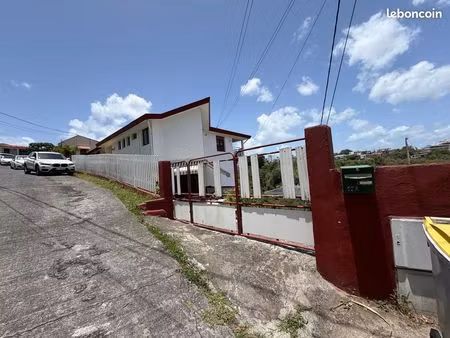 location t2 meublé schoelcher les hauts de madiana 690