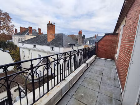 appartement t2 de 40 45 m² avec balcon ? hyper-centre de tours