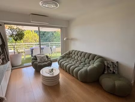 appartement p4 dans résidence de standing avec piscine à proximité de monaco