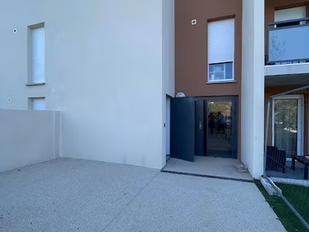 location appartement 2 pièces 42 m² à morières-lès-avignon (84310)  650 €