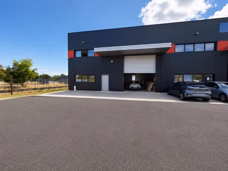 location bureau 3 pièces 288 m² à blanquefort (33290)