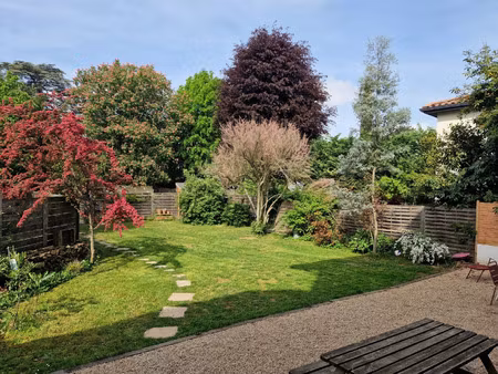 location maison 6 pièces 192 m² à écully (69130)