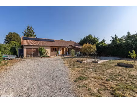 vente maison 5 pièces 101 m2 à bouvesse-quirieu