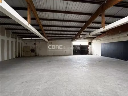 location commerce mauleon 380 m²
