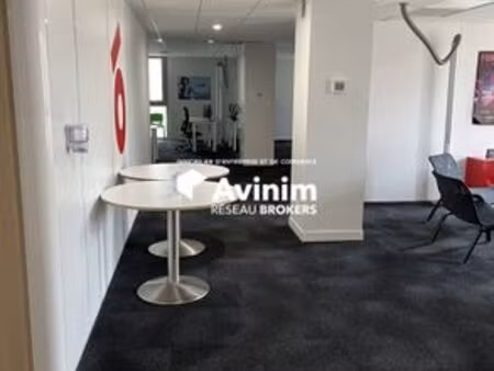 bureau de prestige de 227 m2 en location - annecy  france