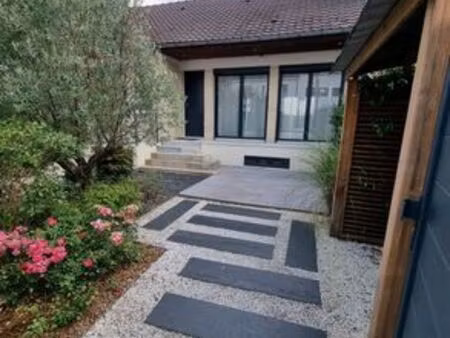 maison de luxe de 6 pièces en location à saclay  île-de-france