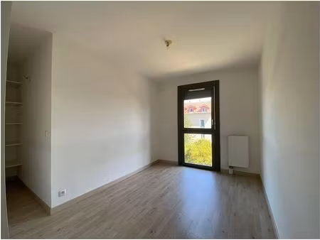 appartement duplex 3 pièces à louer à juvisy-sur-orge – 60 m² – terrasse et parking – à 5 
