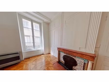 appartement t2 - bellecour