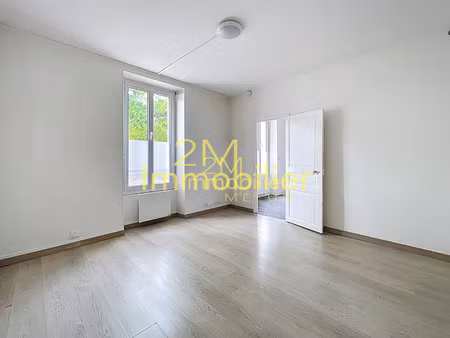 appartement 1 pièce à louer à melun  25 54 m2  idéalement si