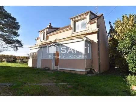 maison à rénover avec terrain et potentiel