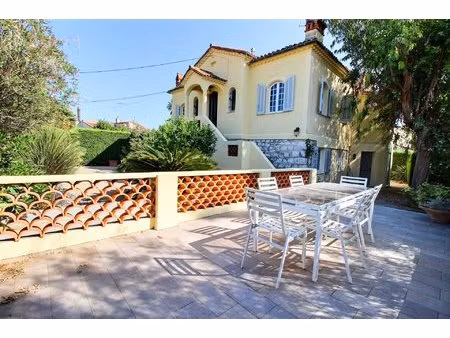charmante maison de 7 pièces - cagnes-sur-mer