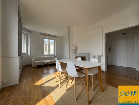 charmant appartement meublé à louer quartier emailleurs  lim