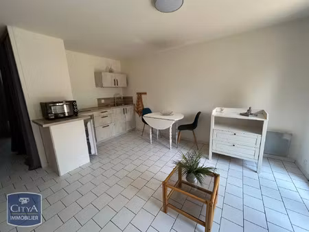 appartement à louer 1 pièce 28.43 m² - tarbes (65) - 520€