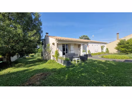 maison 3 pièces 104 m² à vendre / acheter saint-georges-du-bois 17700 ? | era immobilier
