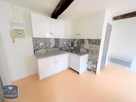 appartement à louer 1 pièce 17.63 m² - laon (02) - 370€
