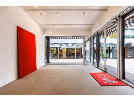 local commercial 2 pièces - 38 m²