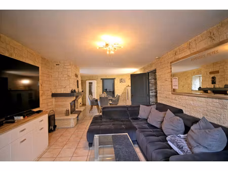 maison 6 pièces 164 m² terrain 1285 m² 3 garages