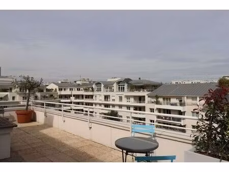 appartement de 5 pièces de luxe en vente à courbevoie  île-de-france