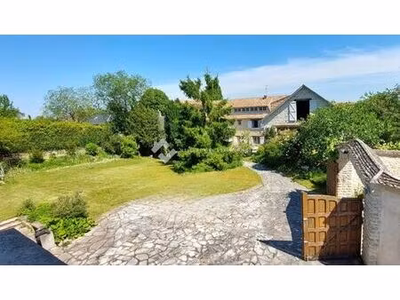 maison de prestige de 300 m2 en vente thoiry  france