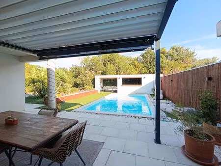 maison saint chamas 5 pièce(s) avec piscine et jardin aménagé