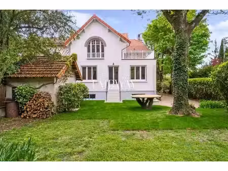 prestigieuse maison en vente garches  france