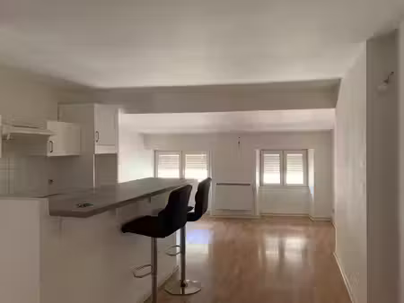 location appartement 3 pièces 84m² chabeuil 26120