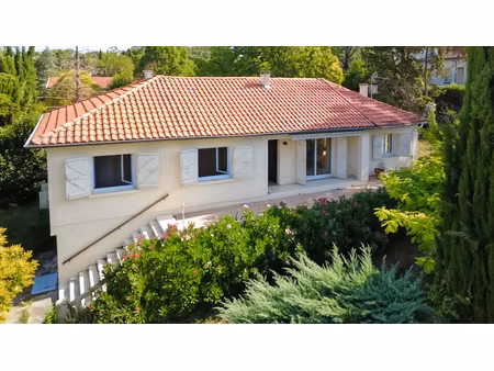 maison t4 de 105m2 avec garage en sous-sol et jardin - mauvezin