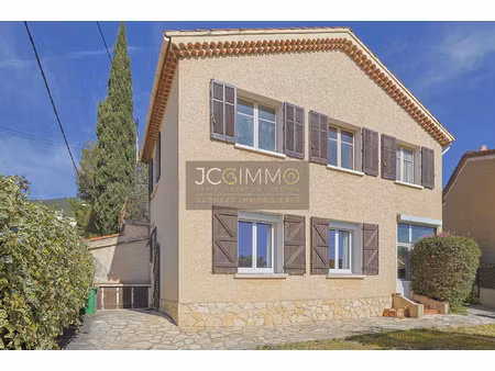 achat maison 5 pièces 122m² toulon 83100