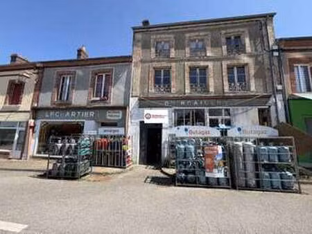 vente immeuble à courtomer (61390) : à vendre / 931m² courtomer
