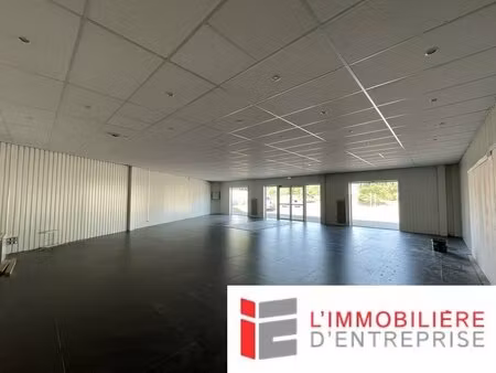 location commerce vannes 56000 195m²