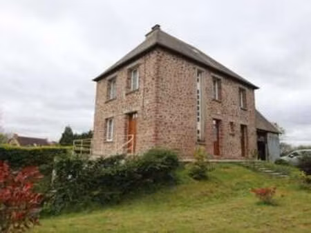 vente maison au mesnil-rouxelin (50000) : à vendre / 121m² le mesnil-rouxelin