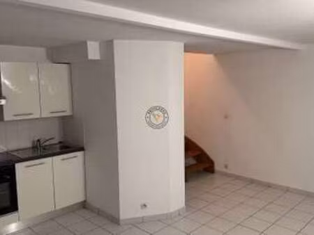 location maison à nantes (44000) : à louer / 28m² nantes