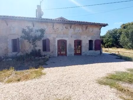 location maison 3 pièces 76m² baron 33750