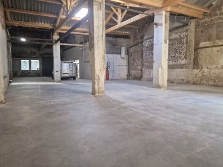 vend garage / local de 355m2 à béziers