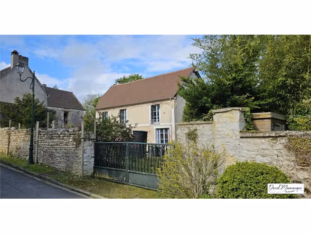 à chérence  propriété de 280m² avec travaux et maison habitable (sous offre)