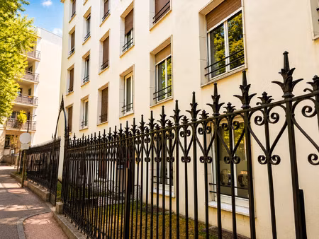 location local professionnel 70m² dijon 21000