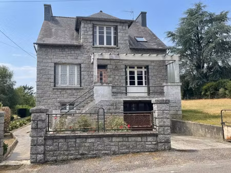 vente maison 7 pièces 102 m² saint-nicolas-du-pélem (22480)