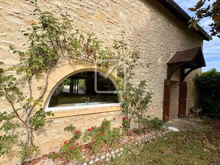 maison en pierre 94 m2