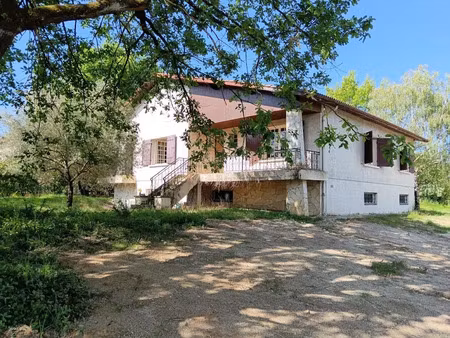 vente maison 4 pièces 160 m² à bassens (33530)  296 000 €