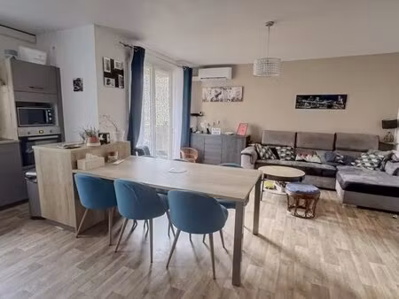 appartement t2 - proche remparts - stationnement - ascenseur - résidence securisee