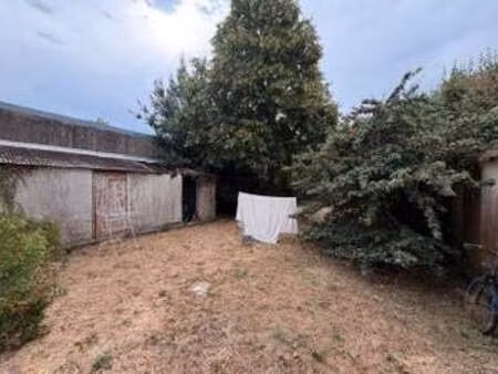 vente immeuble à nantes (44000) : à vendre / 243m² nantes
