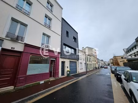 location bureaux 90 m²