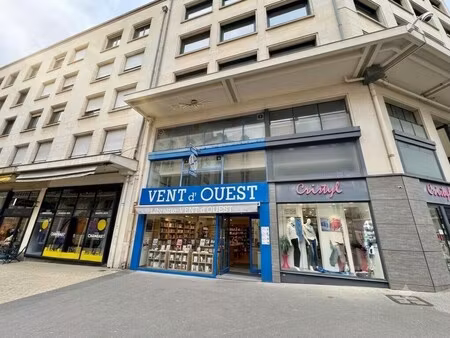 location commerce nantes 44000 43m² à 240m²