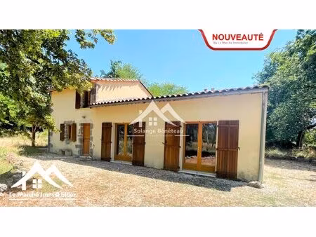 maison en pierre rénovée au cœur des bois  proche de pompogne
